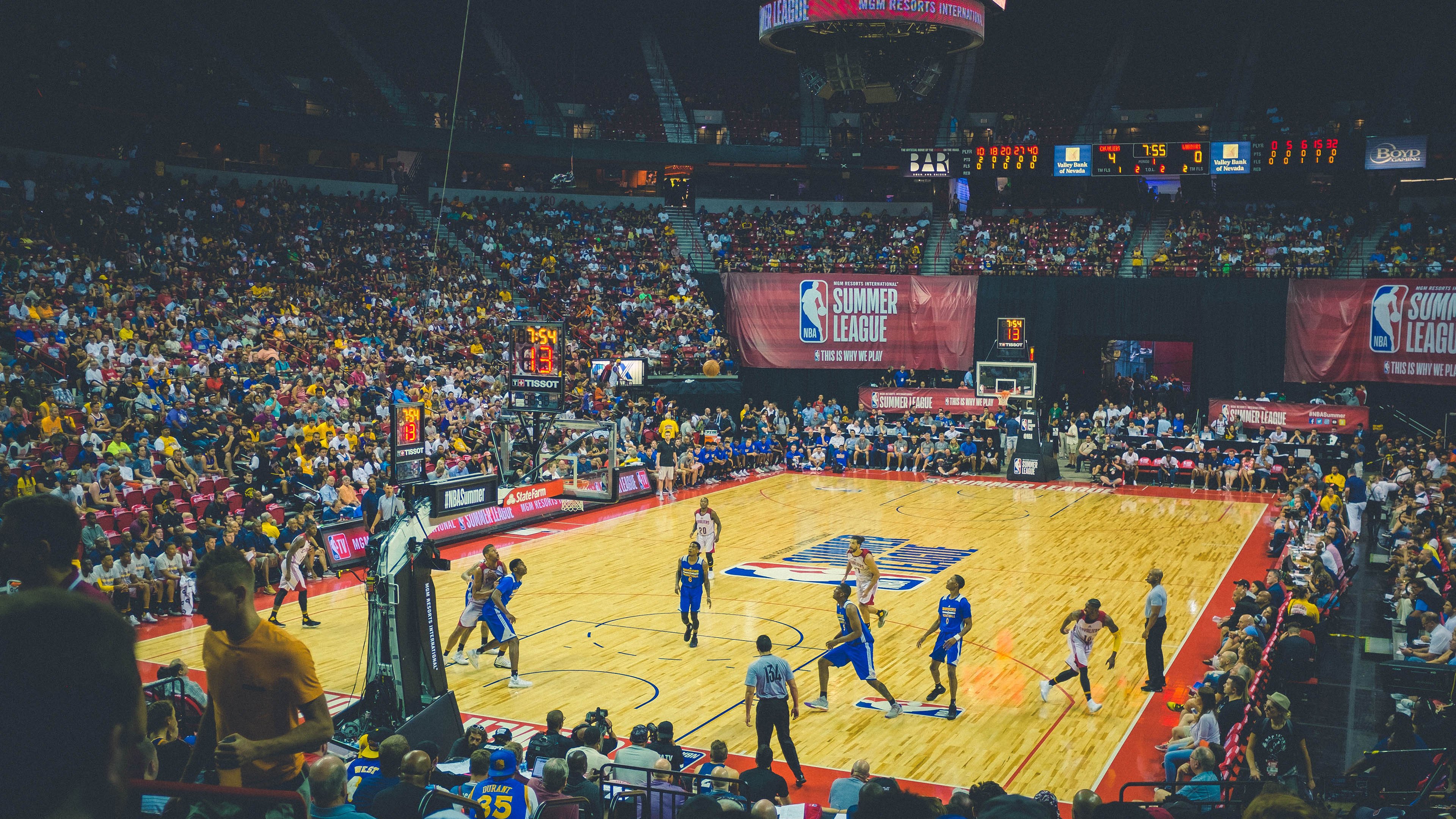 森林狼全面压制步行者，英格拉姆成为关键先生